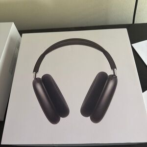 Apple Over-Ear Headphones - Black